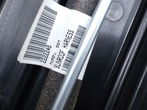 Techo Renault Megane III OEM 91350000R - Usado image 3