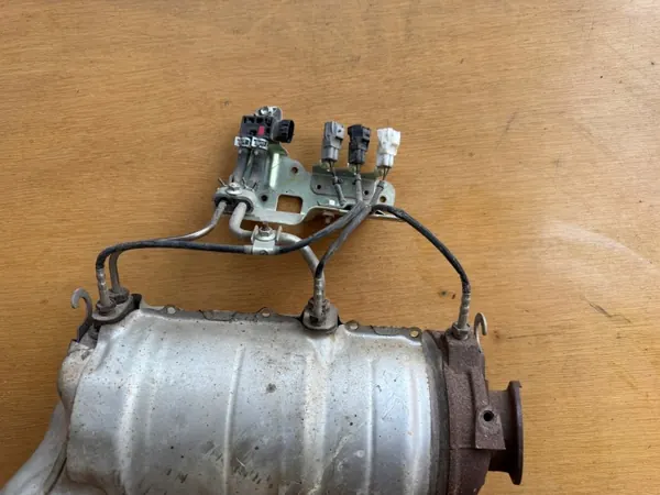 Catalisador DPF ATFB 0E040 para Toyota Hilux VIII 2.4D image 3
