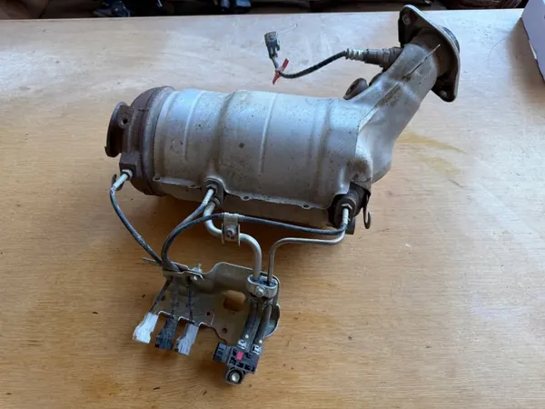 Catalisador DPF ATFB 0E040 para Toyota Hilux VIII 2.4D image 6