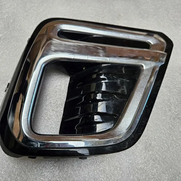 Griglia paraurti destra SUBARU FORESTER V 2019- image 2