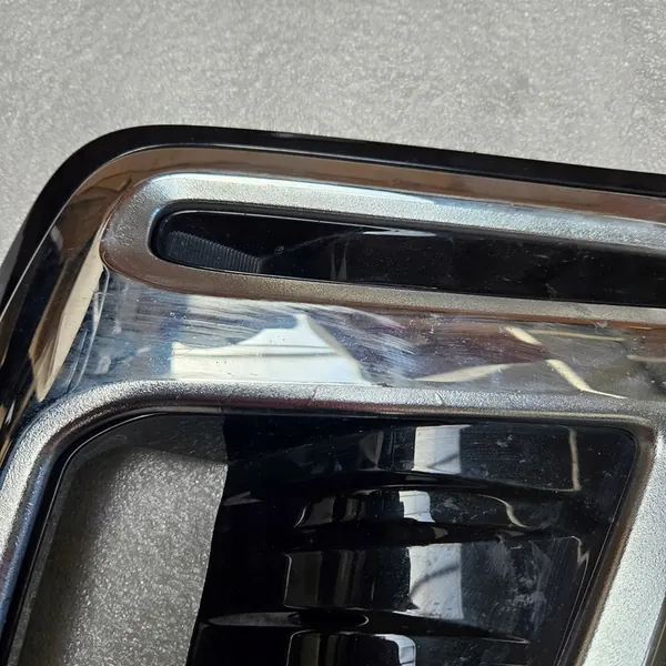 Griglia paraurti destra SUBARU FORESTER V 2019- image 7