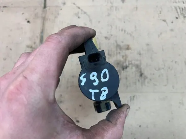 Kraftstoffdampfventil Volvo S90 T8 OEM 31478285 image 3