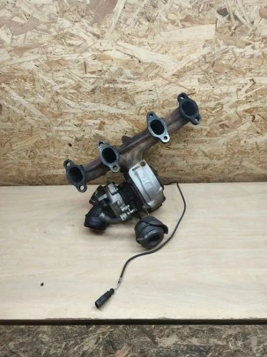 Turbocompressor usado OEM 7652613 para VW Passat B7 image 2