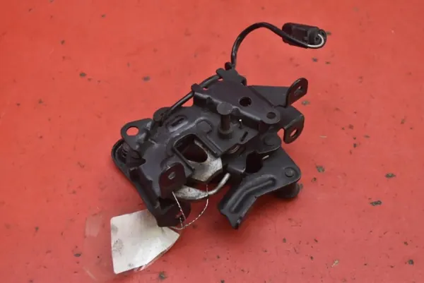 Konepeltilukko Vasen OEM 7206453 BMW F02 08-12 image 6