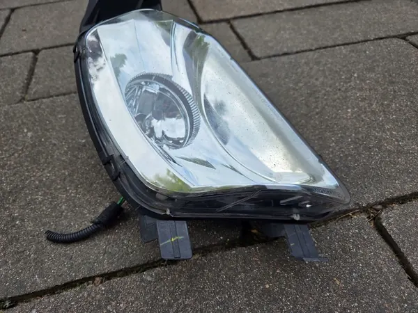 PEUGEOT 308 T7 Farol Direito 9674041580 image 2