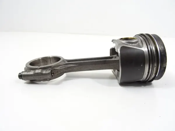 Biela VW Golf 7 2.0 TDI 04LA 2013-2019 - Usado image 9