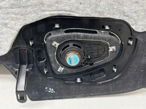 Estante de maletero Volvo S90 OEM 39836066 - Usado image 6
