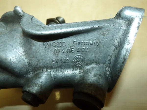 Volkswagen OE 074115417A Ölfiltergrundplatte - Gebraucht image 4