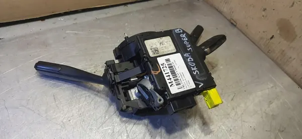 Kombischalter Skoda Superb II image 3