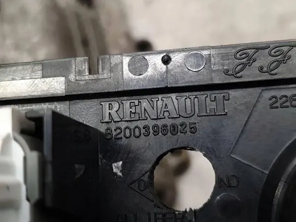 Kit d'allumage OEM 8200401258 pour Renault Espace V 2.19L image 3
