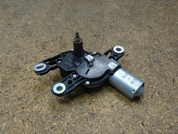 AUDI A3 8V Heckwischermotor 8V0955711 image 5