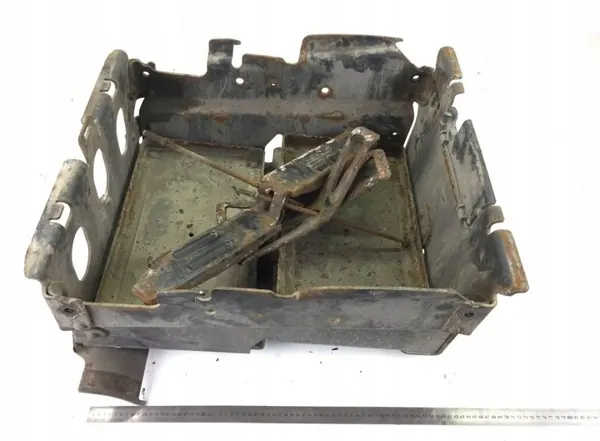 9304290858 Mercedes-Benz Batterilåda - Begagnad image 2