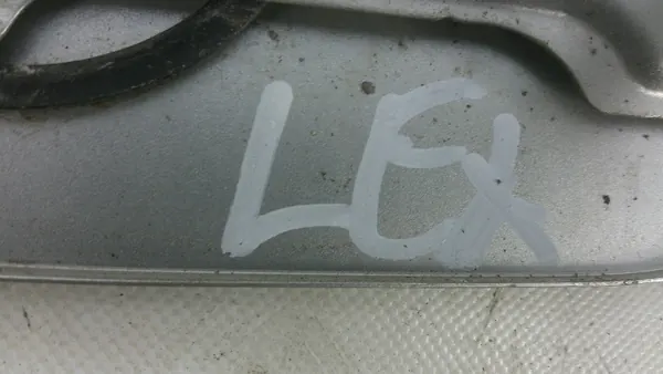 Trappe à carburant Lexus RX300 OEM LAKIER 1C0 - Occasion image 3