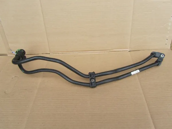 Conduites d'huile OEM 17228509435 pour BMW E90 E92 3.0D image 2
