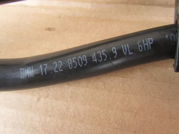 Conduites d'huile OEM 17228509435 pour BMW E90 E92 3.0D image 7
