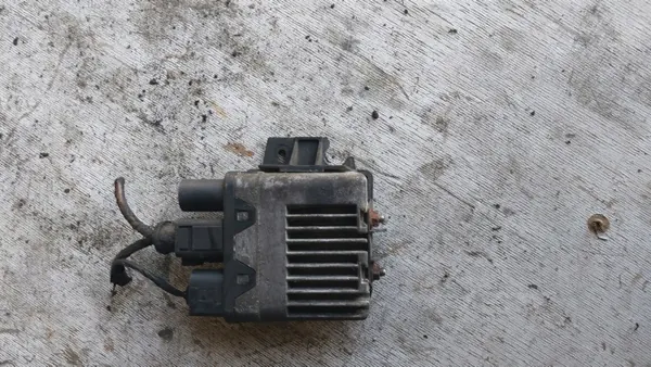 VW T5 Ventilatorregelmodule OEM 7H0959507 - Gebruikt image 2