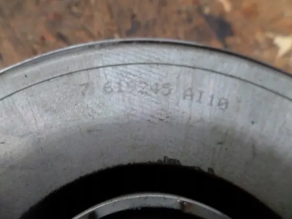 Polia do virabrequim BMW X1 X3 2.0d OEM 7619245 image 2