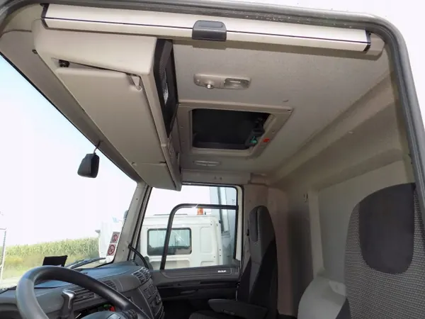 Hyt DAF CF Euro 6 6.7 290hk 2016 OEM KABINA image 8