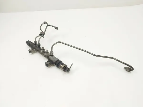 Tuyau de carburant Toyota Corolla Verso AR10 2006 MTL31234 image 2