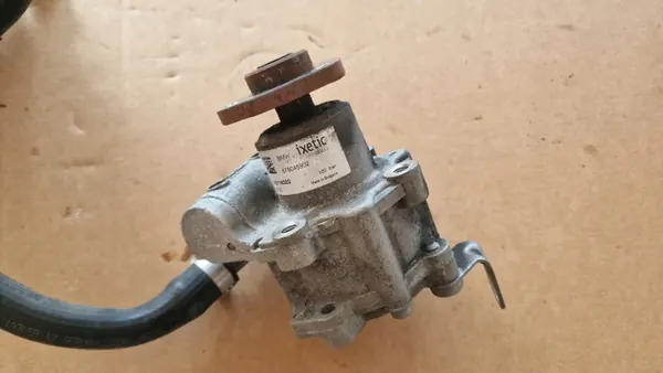 BMW 678045902 Power Steering Pump for N47 2.0D image 2