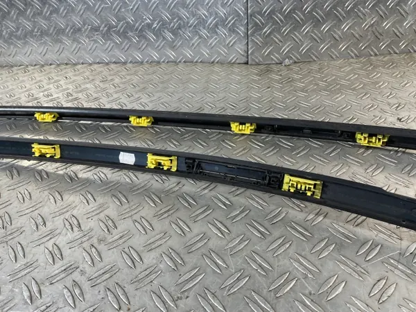 Mercedes-Benz OEM A2056900382 Takräcken Set W205 image 7