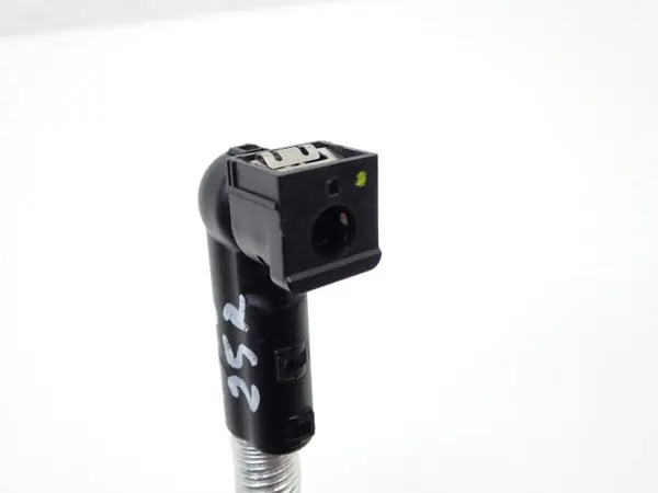 Tuyau AdBlue SCR OEM 9485183 pour BMW Série 1 F70 image 3