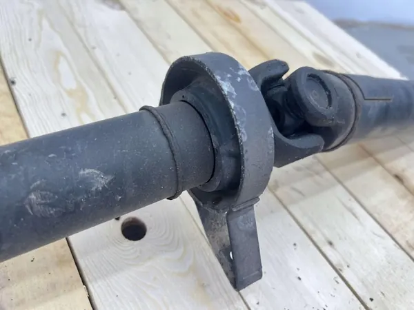 VOLVO XC90 I 2.4 D5 Drivaxel 30713272 image 2