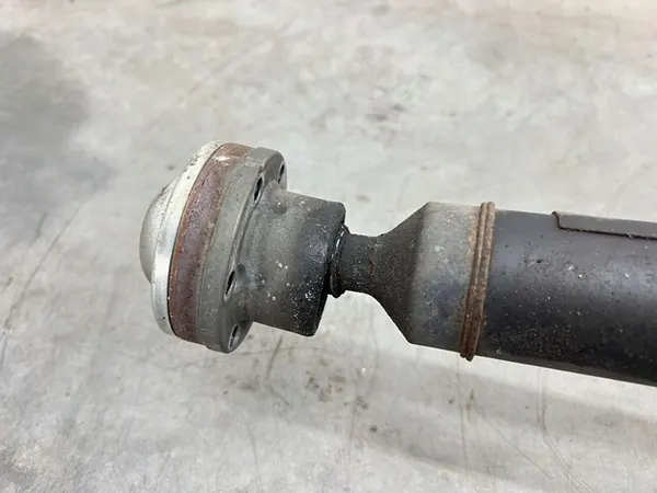 VOLVO XC90 I 2.4 D5 Drivaxel 30713272 image 5