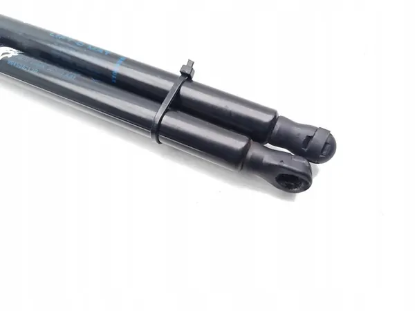 Renault Clio Takaluukun Iskunvaimennin 2024 Hatchback image 5