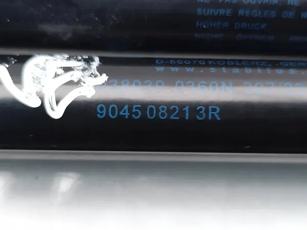 Renault Clio Takaluukun Iskunvaimennin 2024 Hatchback image 7