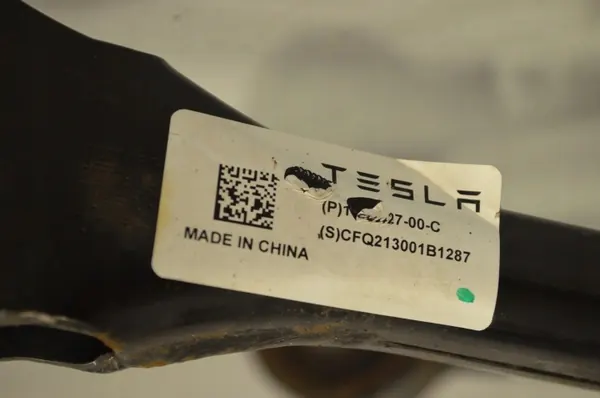 Tesla Hinterachsnabe links OEM 1044411 - Gebrauchtteil image 6