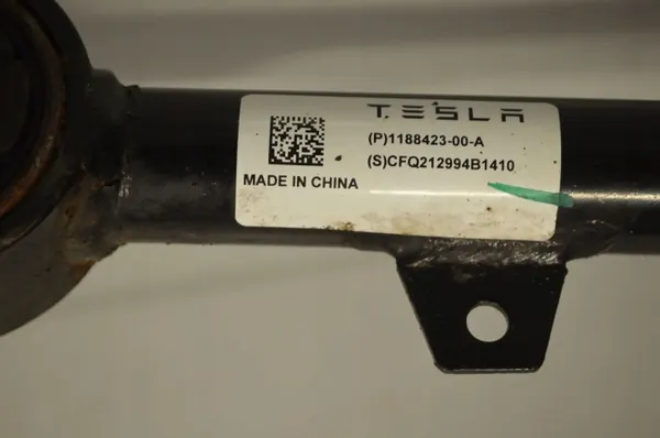 Tesla Hinterachsnabe links OEM 1044411 - Gebrauchtteil image 7
