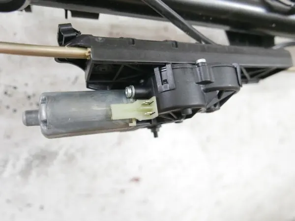 Teto Peugeot 307 CC OEM 9651086480 - Usado image 6