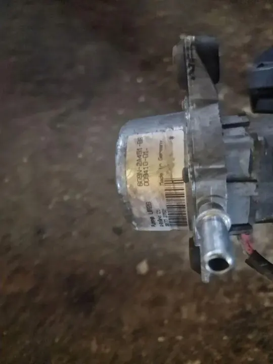 Vacuümpomp OEM 6G9N-2A451-BB voor Volvo V70 III 2.5T image 3