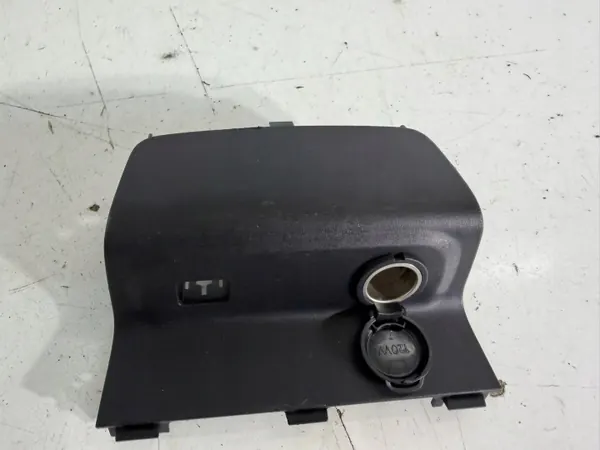 Boîtie Prise 12V Citroen C3 III OEM 9829485677 image 5
