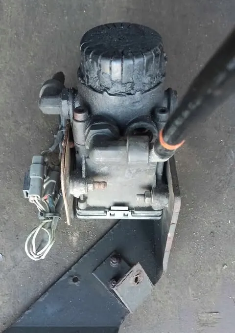 Válvula Moduladora EBS Delantera OEM 5010457557 Renault image 2