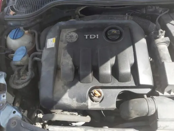 Öljypumppu OEM 038115121A Skoda Octavia 1.9L image 6