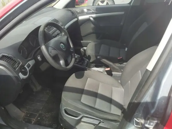 Öljypumppu OEM 038115121A Skoda Octavia 1.9L image 8