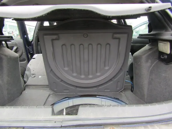 Plancher de coffre Alfa Romeo 147 - Pièce OEM d'occasion image 2