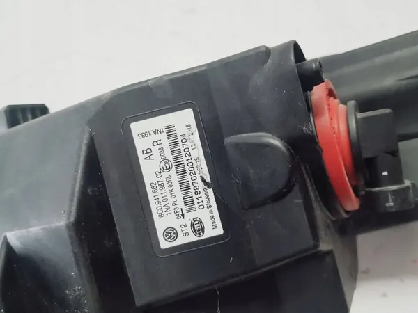 VW Polo 6C Höger Halogenstrålkastare OEM 6C0941662 image 4