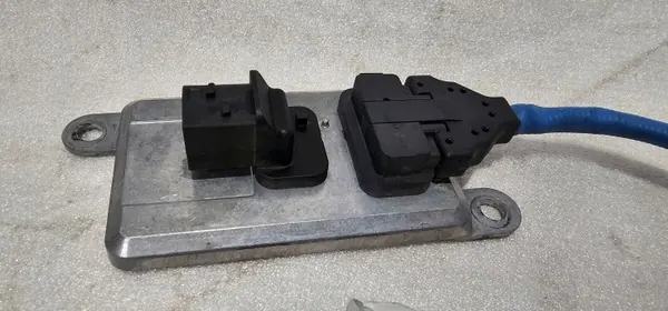 Lambda NOx-sensor OEM 75031003 för MAN TGA image 4