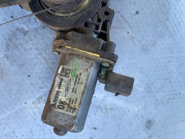 Regulador de Janela IVECO DAILY Frontal Esquerdo OEM 5801901053 image 4