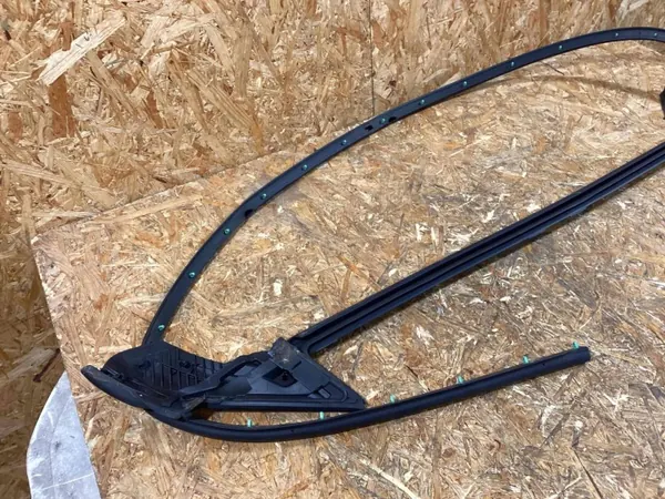 Porsche 911 992 rechter deurafdichting OEM 992837640E image 5