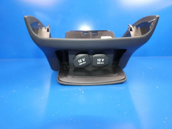 Mercedes S-Klasse W222 Heck 12V-Steckdose OEM MIJ37775 image 3