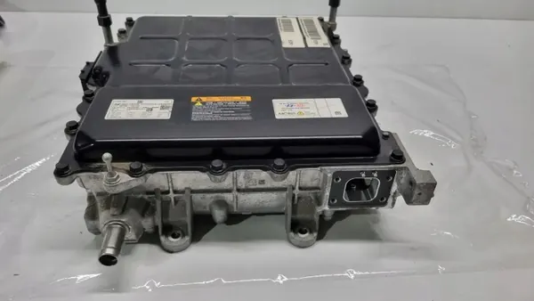 Kia Niro Inverter OEM 364000E190 - Begagnad image 5