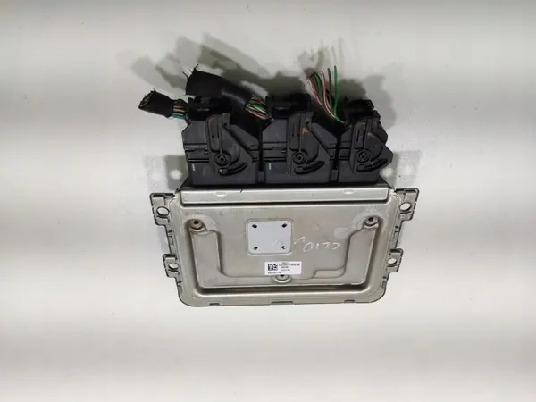 OEM 237104638S ECU Motor Renault Clio V 1.0 TCE image 3