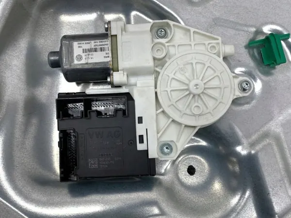 OEM 5N0959702F Régulateur Vitre Avant Droit VW Tiguan image 3