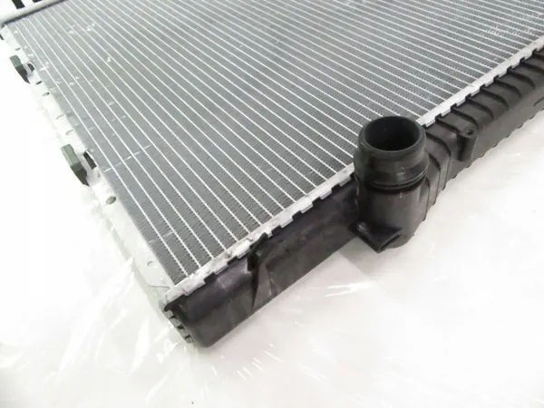 BMW E53 X5 Waterradiator OEM 7544668 Gebruikt image 10
