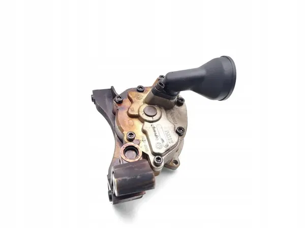 VW Golf Oljesump 1.4 TSI 90kW 2008 03C115121J image 5