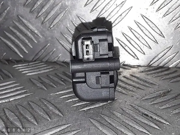 Motor de Fechadura Central Opel Zafira 2002 13118786 image 3